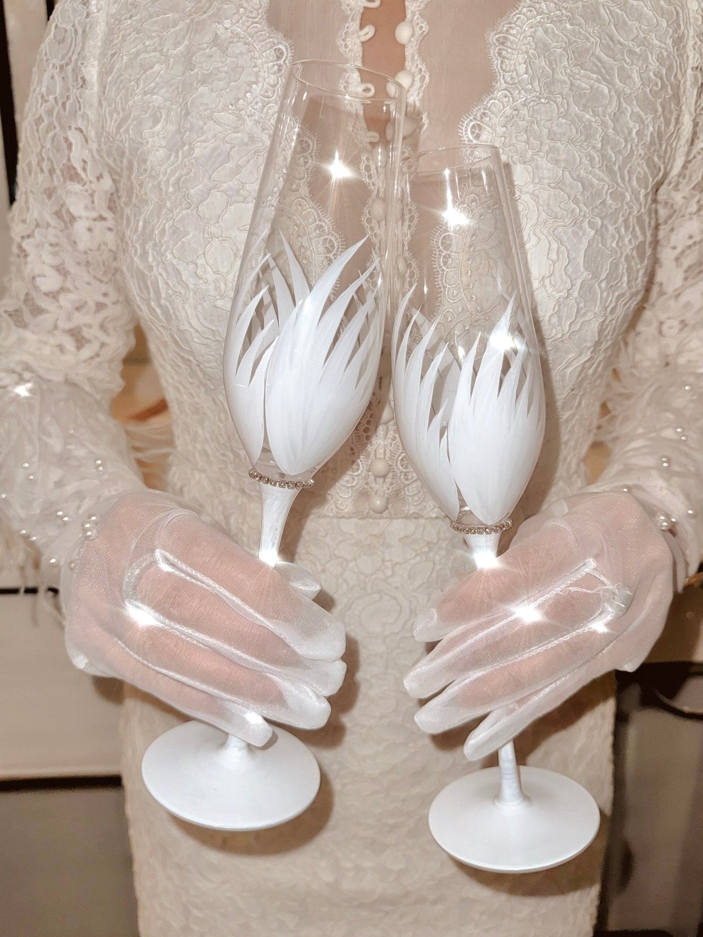 Feather Bliss Champagne Flute Set of 2 - Exclusive Design