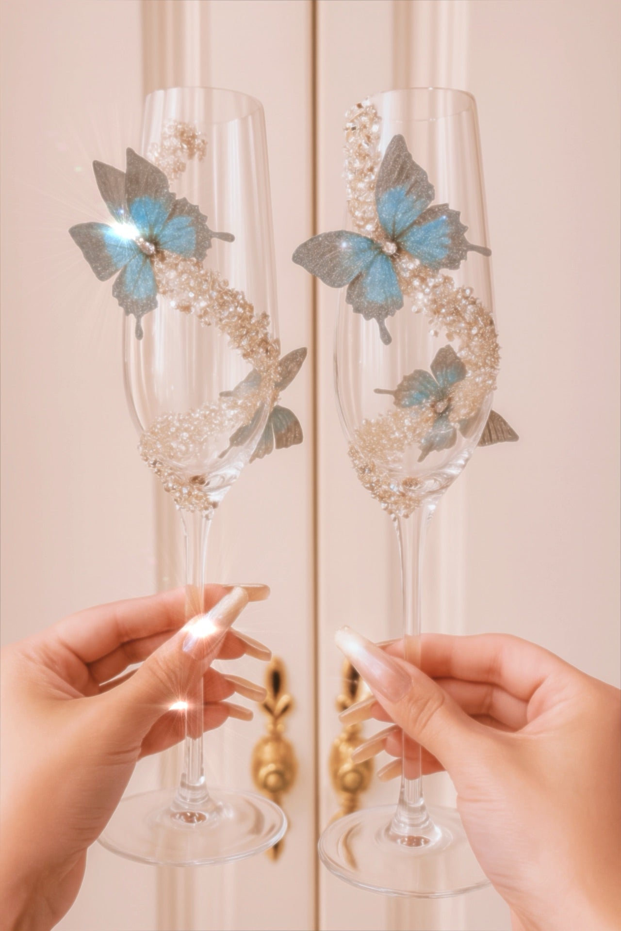 Butterfly Kisses Crystals Champagne Flute Set